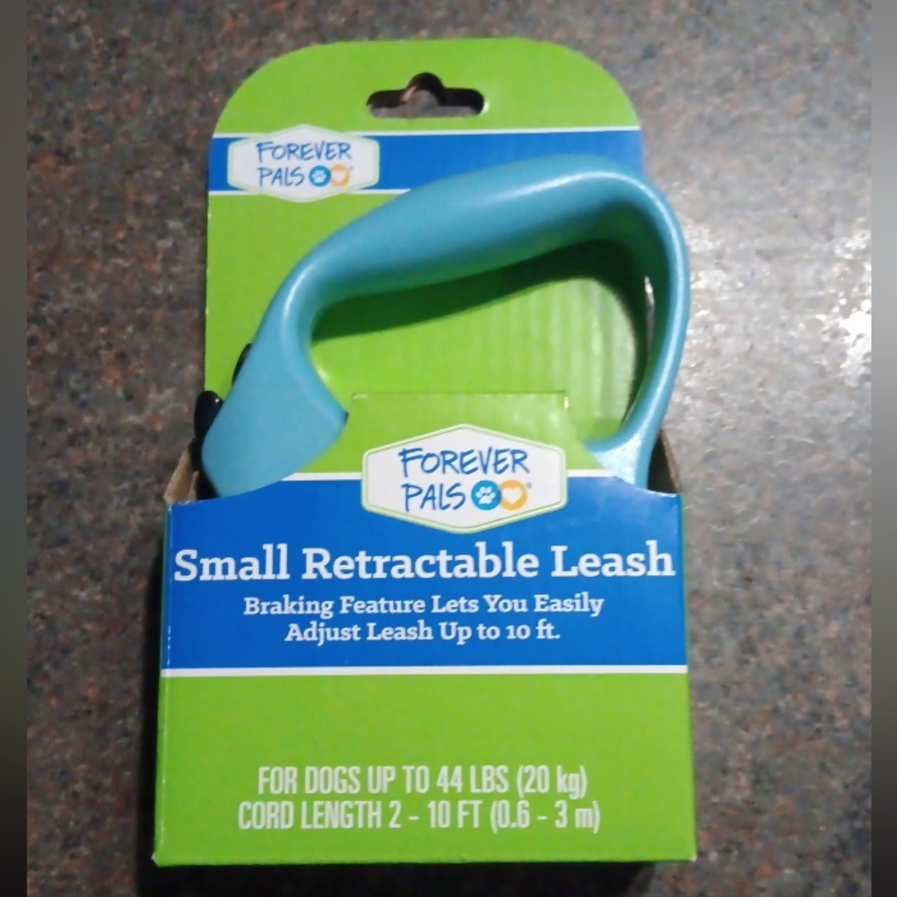 "FOREVER PALS" Retractable 2-10ft Pet leash holds Up To 44lbs *NWT
